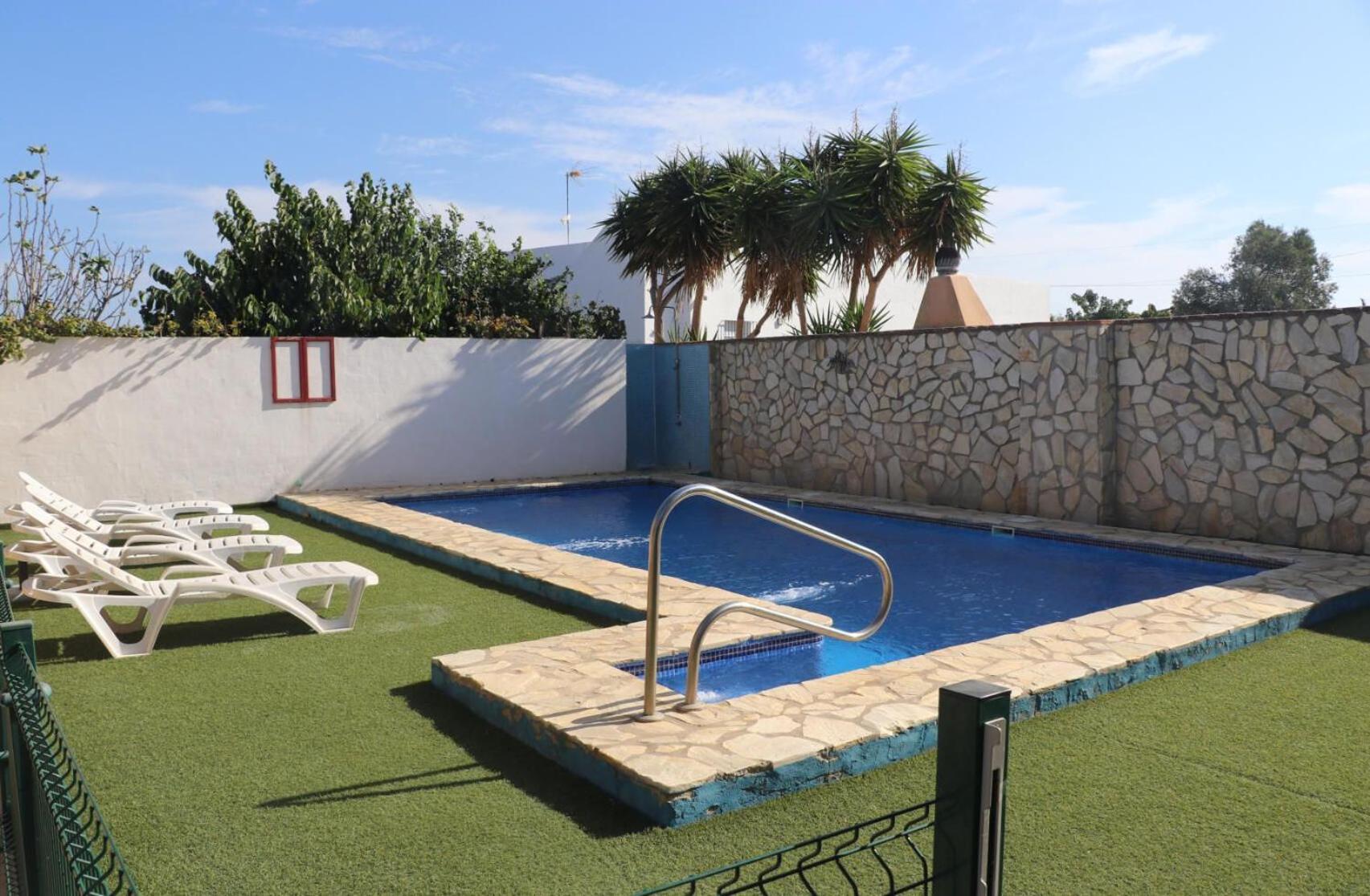 Apartamento En Conil Con Piscina โกนิล เด ลาฟรอนเตรา ภายนอก รูปภาพ