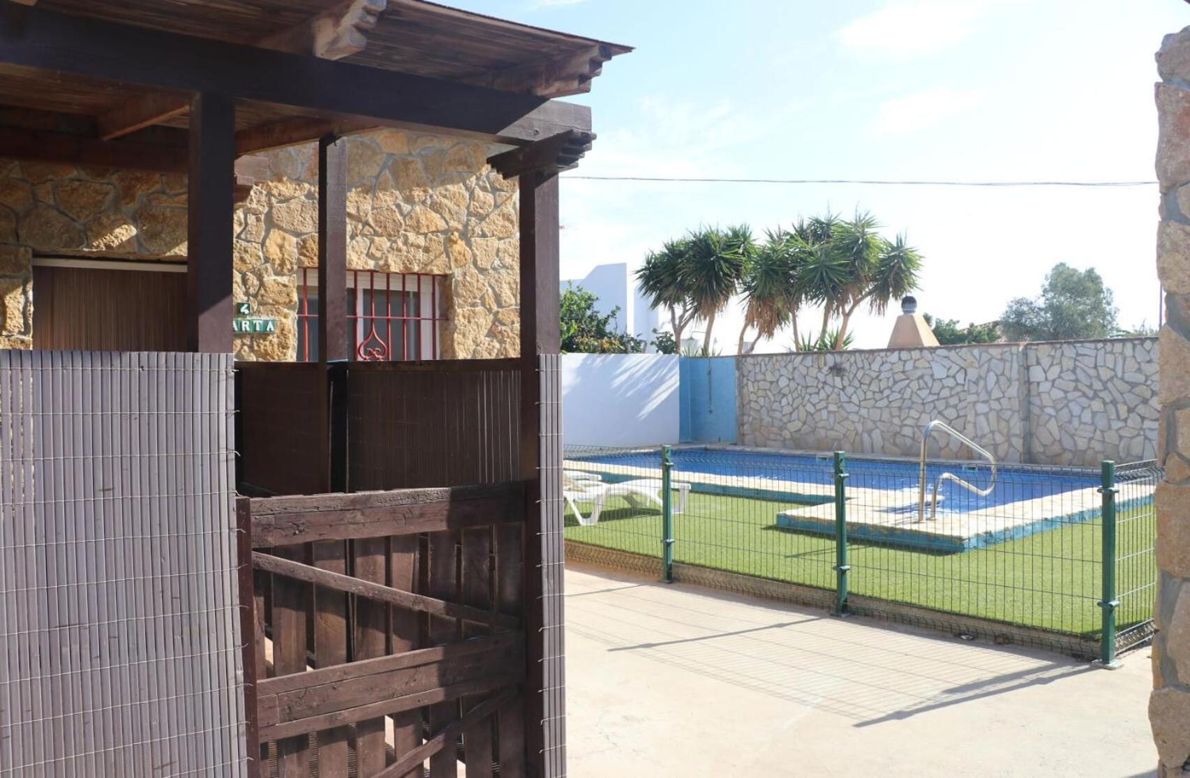 Apartamento En Conil Con Piscina โกนิล เด ลาฟรอนเตรา ภายนอก รูปภาพ
