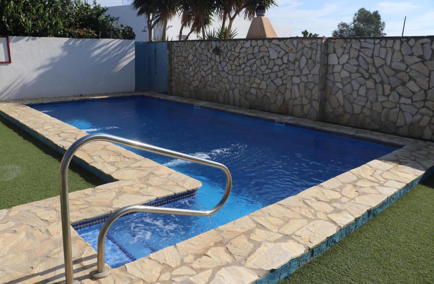 Apartamento En Conil Con Piscina โกนิล เด ลาฟรอนเตรา ภายนอก รูปภาพ