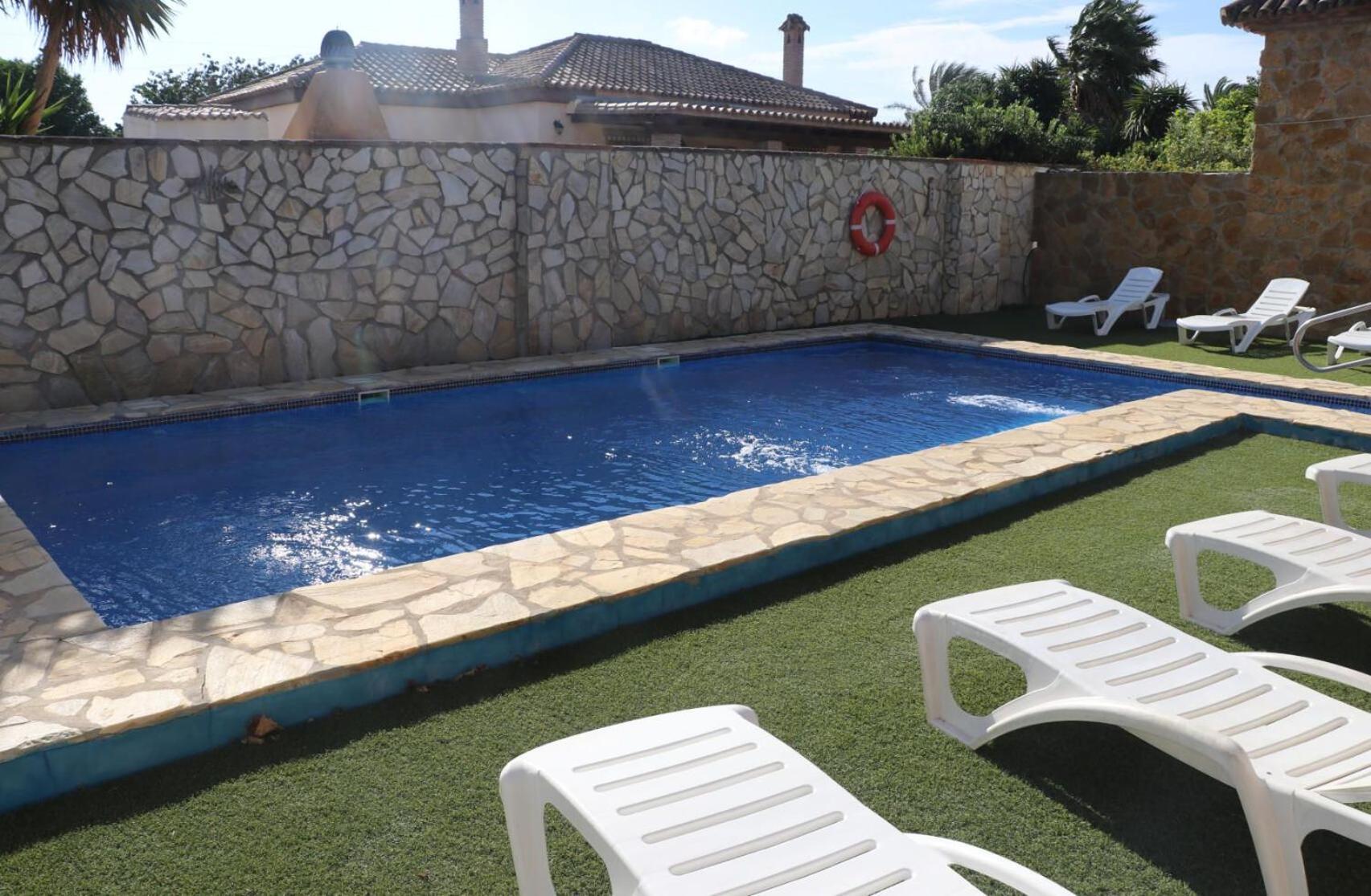 Apartamento En Conil Con Piscina โกนิล เด ลาฟรอนเตรา ภายนอก รูปภาพ