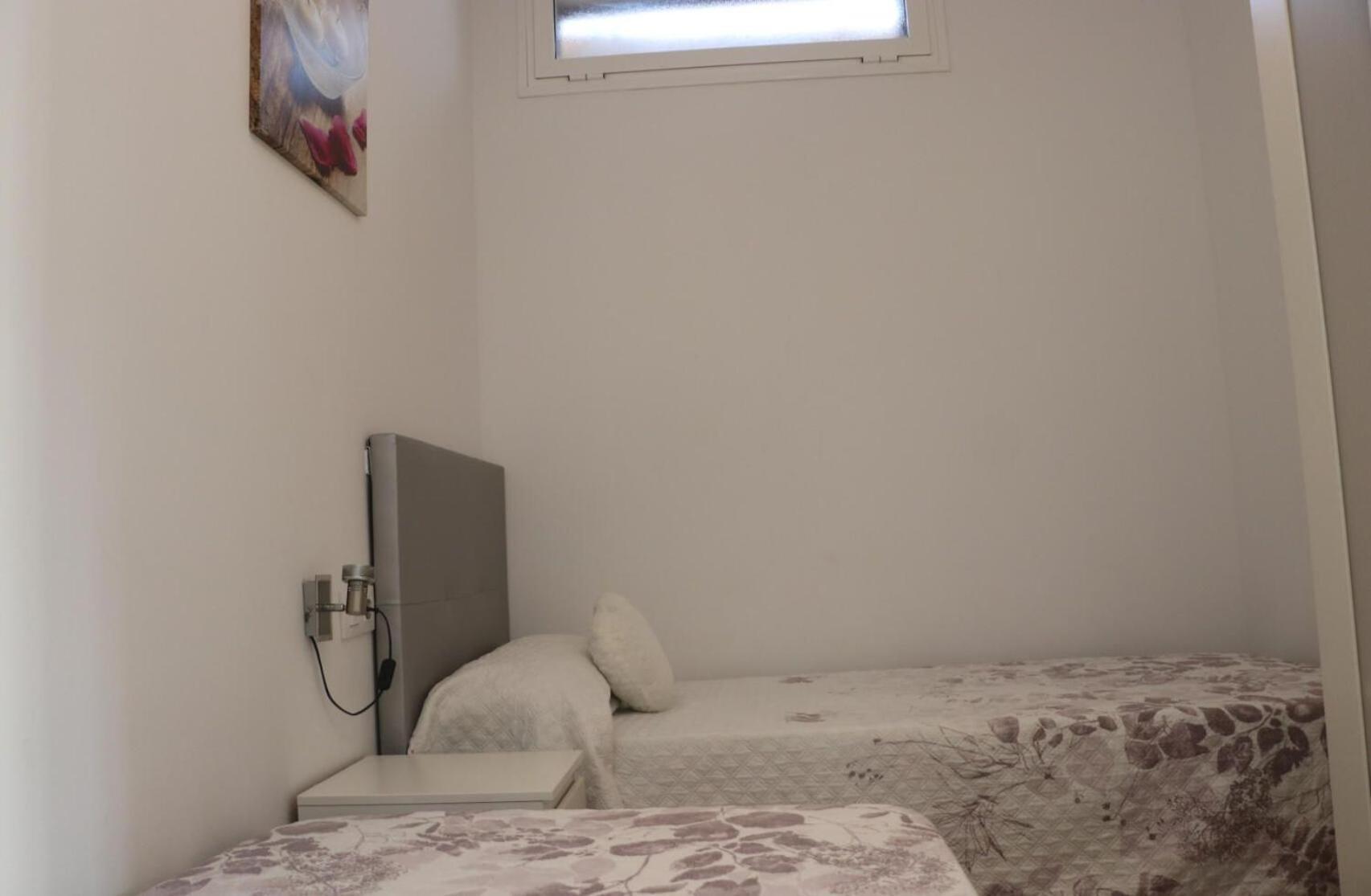 Apartamento En Conil Con Piscina โกนิล เด ลาฟรอนเตรา ภายนอก รูปภาพ