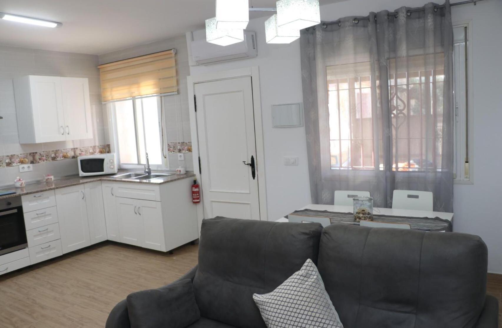 Apartamento En Conil Con Piscina โกนิล เด ลาฟรอนเตรา ภายนอก รูปภาพ